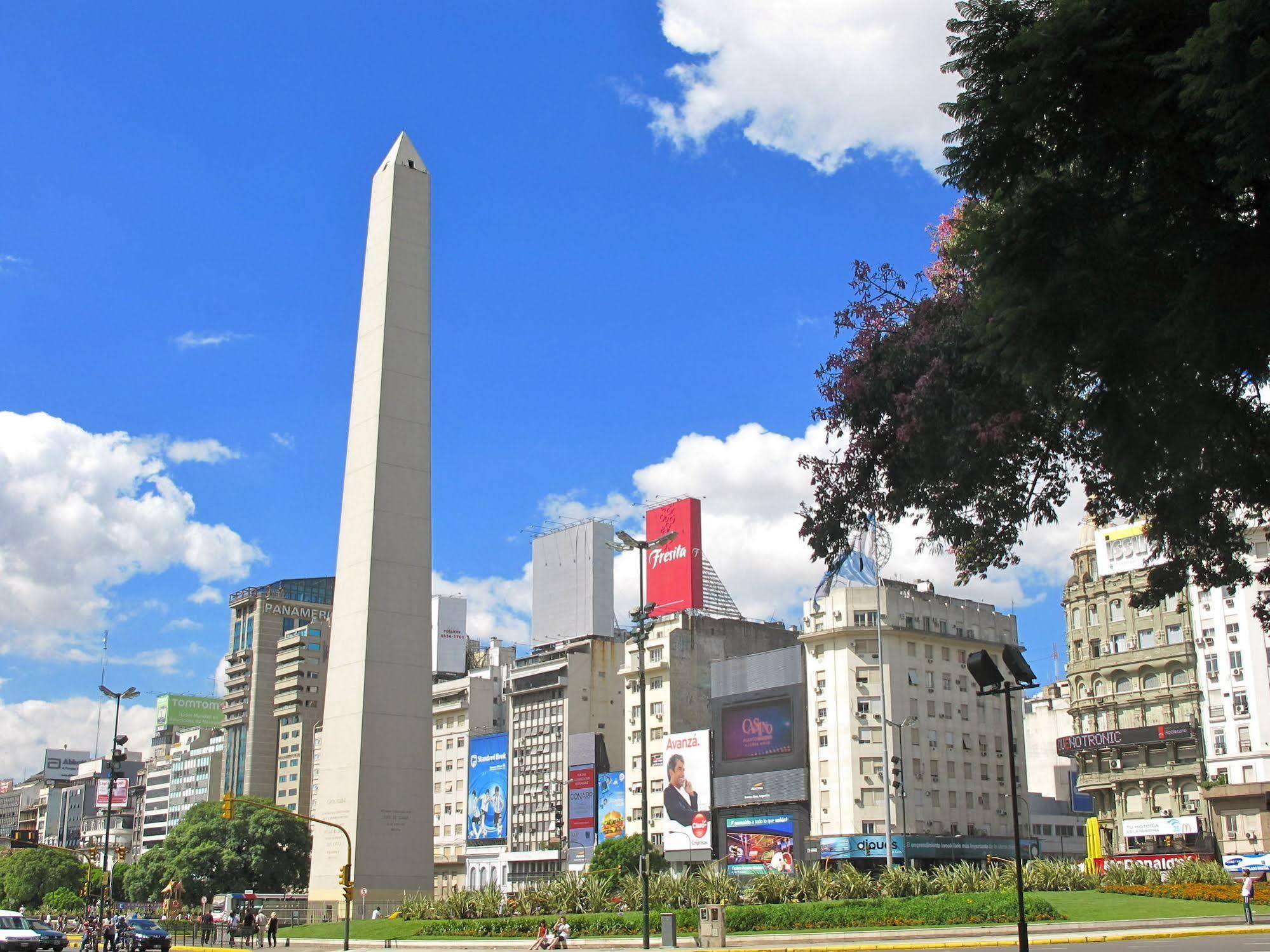 Hotel Avenida Buenos Aires Exterior photo