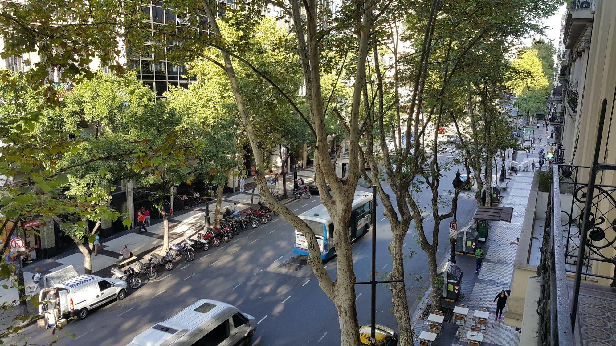 Hotel Avenida Buenos Aires Exterior photo